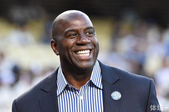 周琦5投2中仅得10分 罚球三不沾登上微博热搜