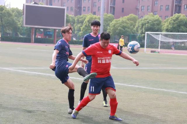 胡金秋27+13赵岩昊21分 广厦终结青岛4连胜